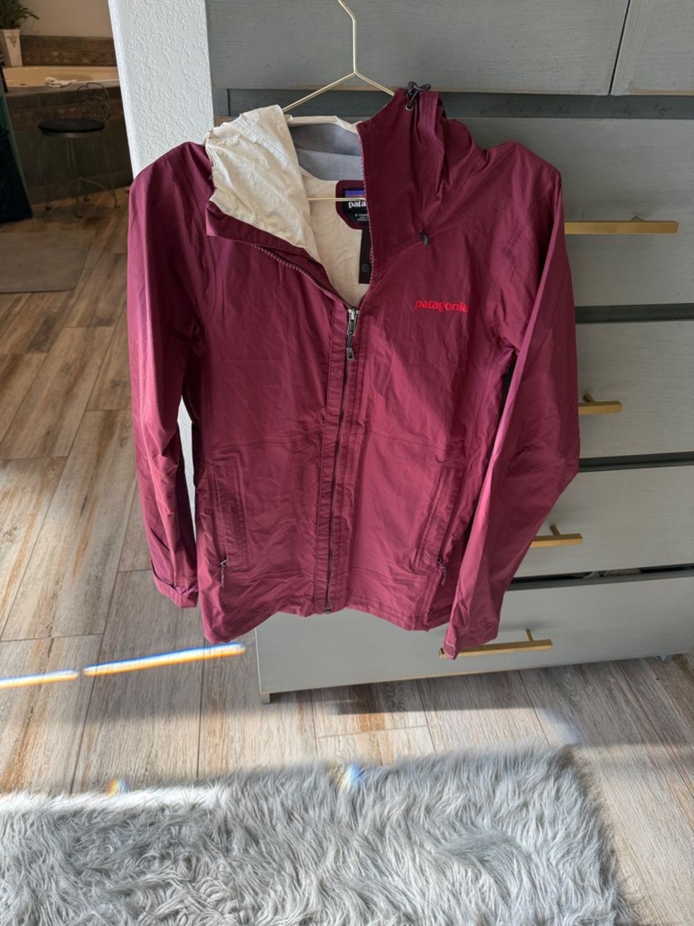 Patagonia Women's Maroon and Cream Hooded Jacket